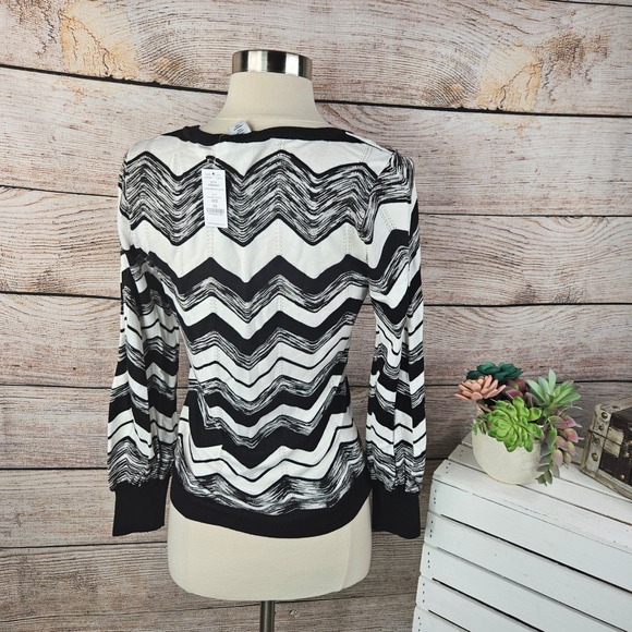 WHBM Chevron Pullover Sweater V-Neck Long Sleeve Knit‎ Top XS - Picture 4 of 8